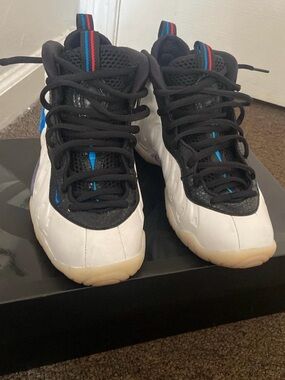 Nike Kids Black White Sneakers with Blue and Red Stripe Accents